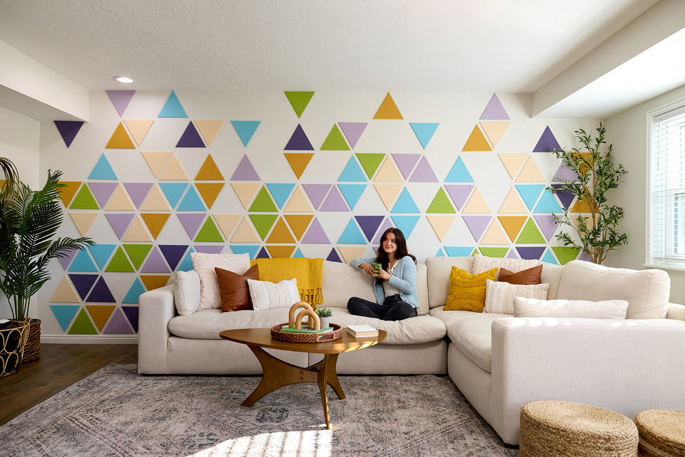 10 Elegant Wall Decor Ideas for a Refined Living Room