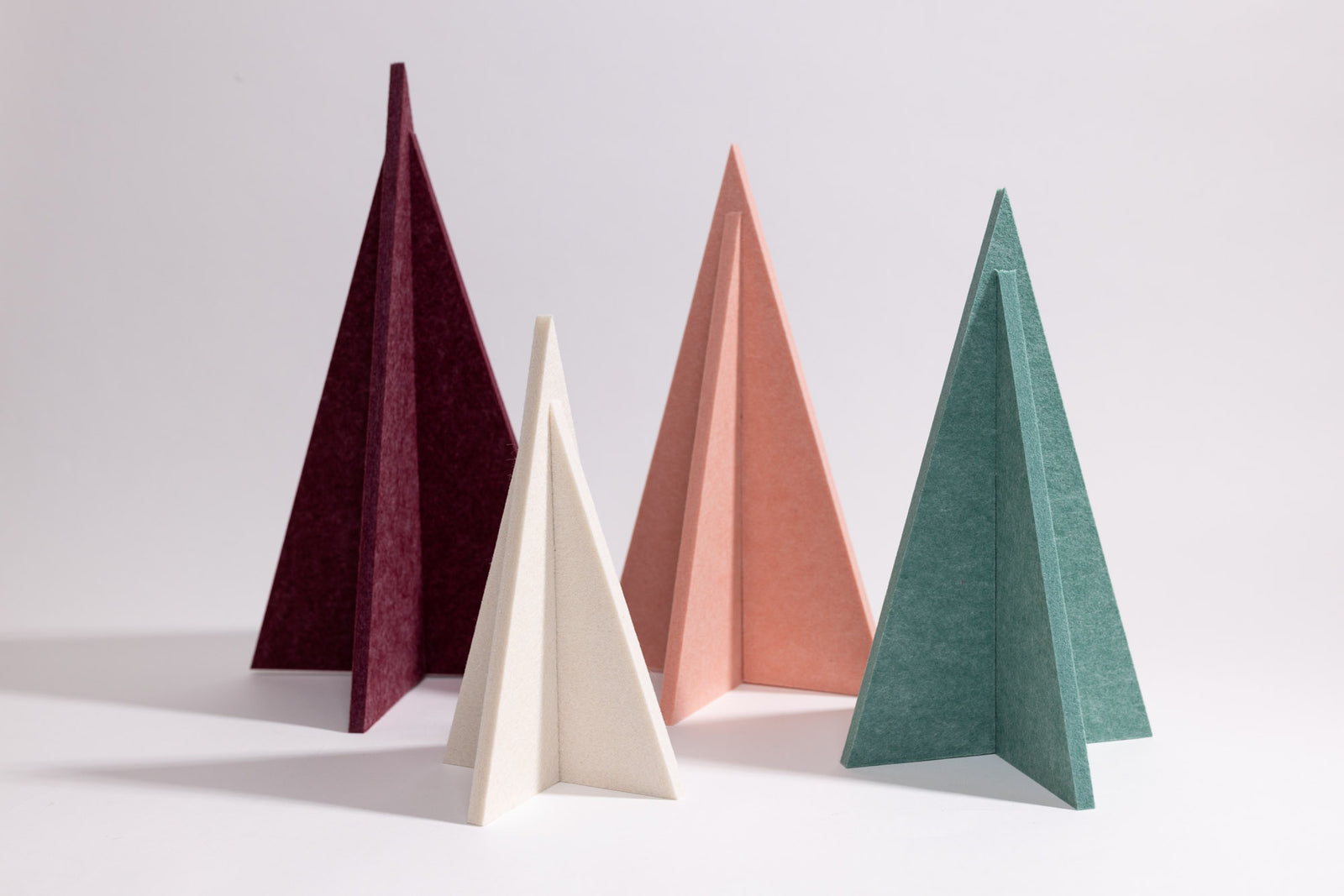 4-piece cranberry tree set