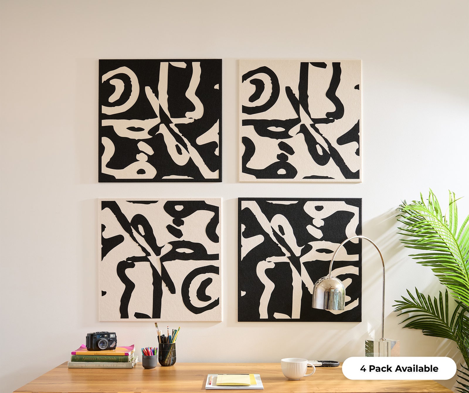 4-piece Peanuts Scribbles on wall