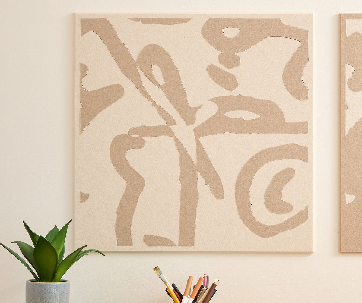 close up of 2-piece Peanuts Scribbles on wall