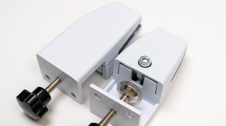 3/4” Edge Grip White Hardware (2 Pack)