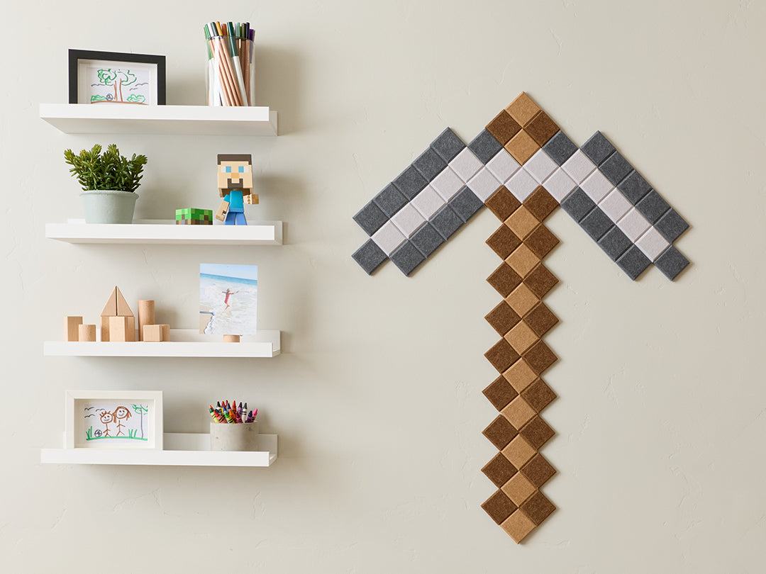 Minecraft™ Iron Pickaxe on wall