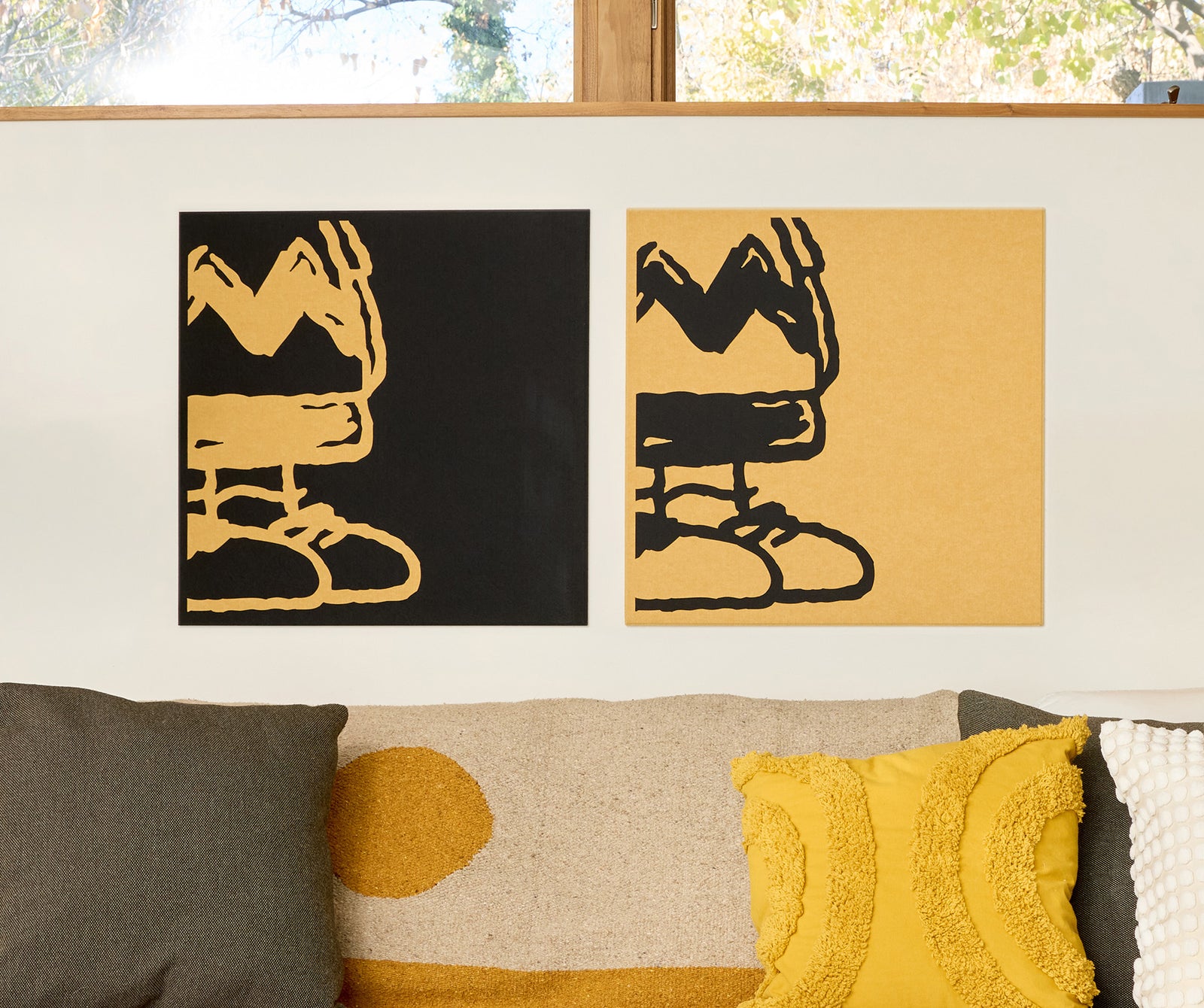 Charlie Brown wall tiles showing body and head.