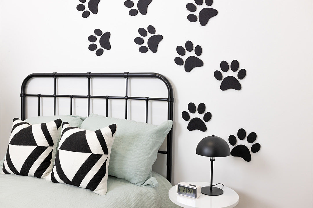 8-piece paw print set