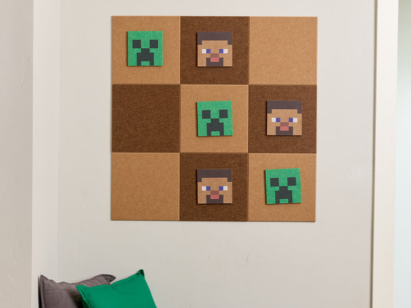 Minecraft™ Steve Tic-Tac-Toe Brown on wall