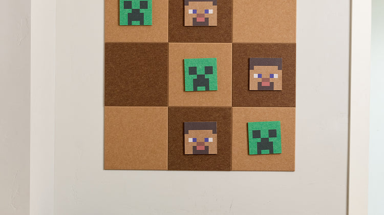 Minecraft™ Steve Tic-Tac-Toe Brown