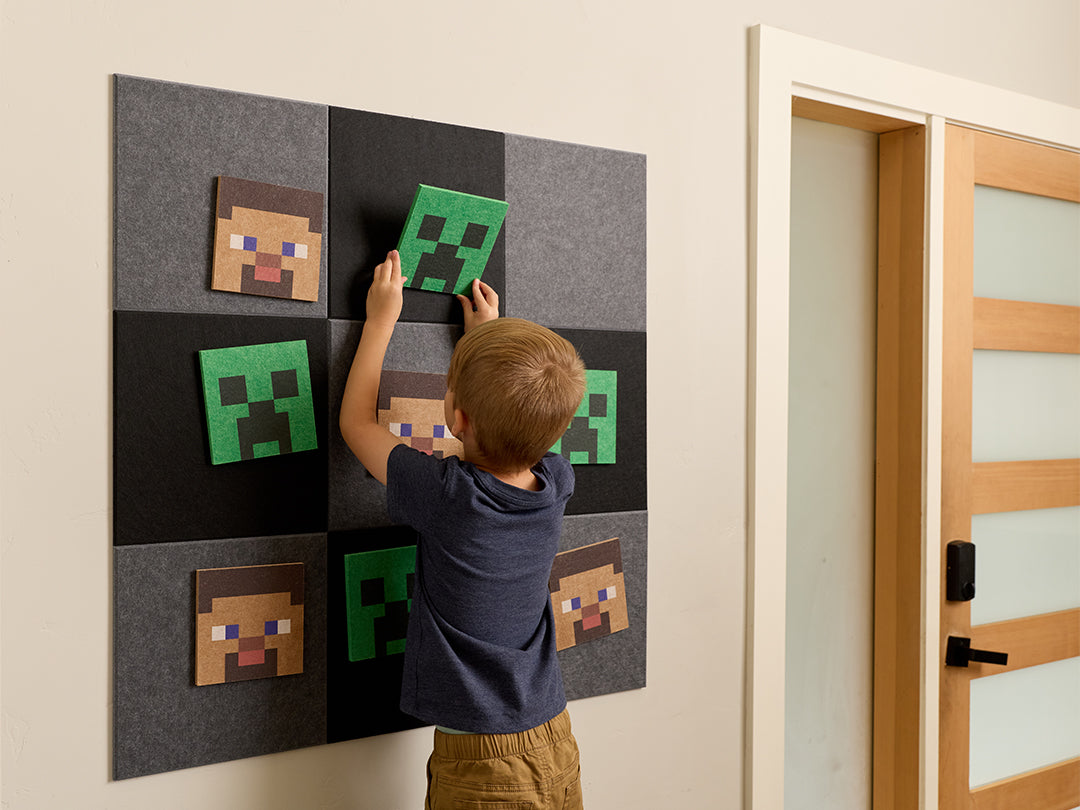 Minecraft™ Steve Tic-Tac-Toe Grey close-up