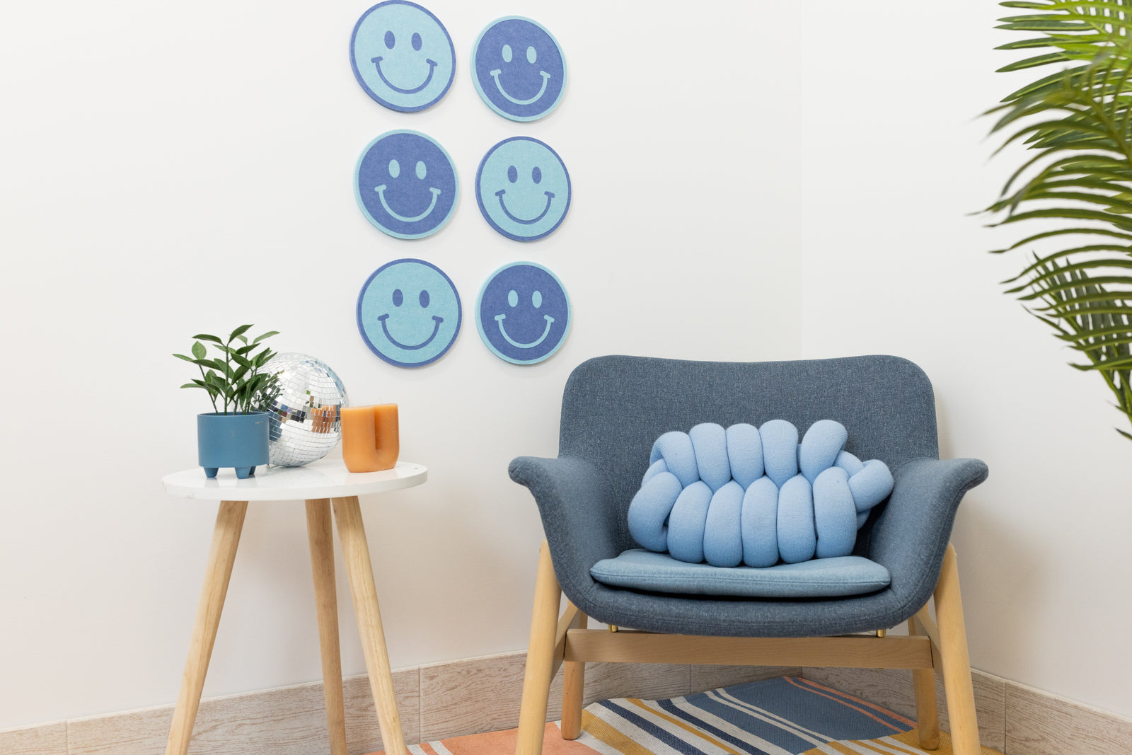 piece smiley face blues