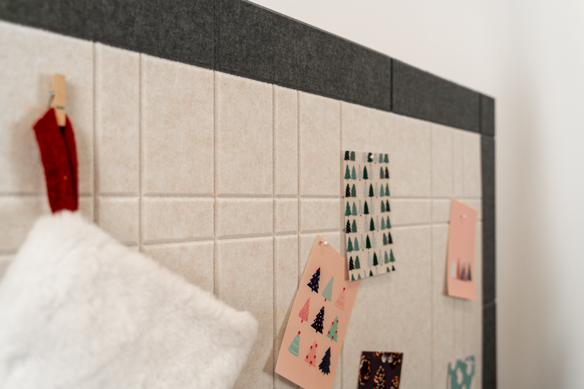 Card Display – Latte Plaid