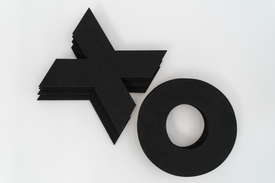 tic-tac-toe pieces